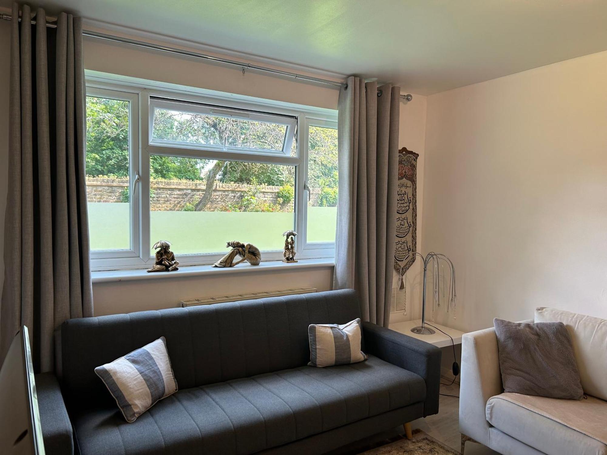 לונדון One Bedroom Flat In Chiswick W4 מראה חיצוני תמונה