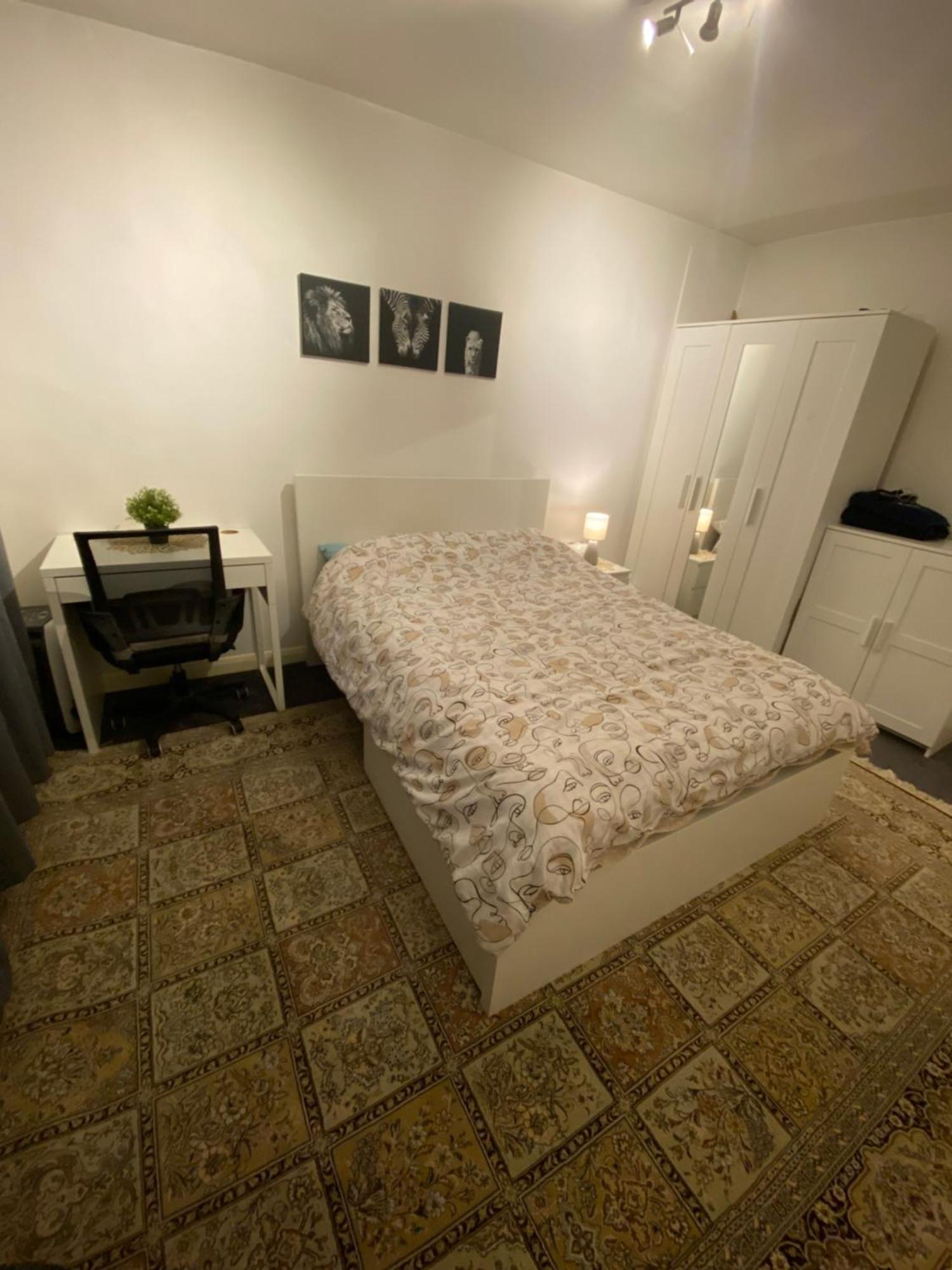 לונדון One Bedroom Flat In Chiswick W4 מראה חיצוני תמונה